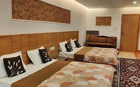 Golden Oak- 5 Min Walk From Golden Temple